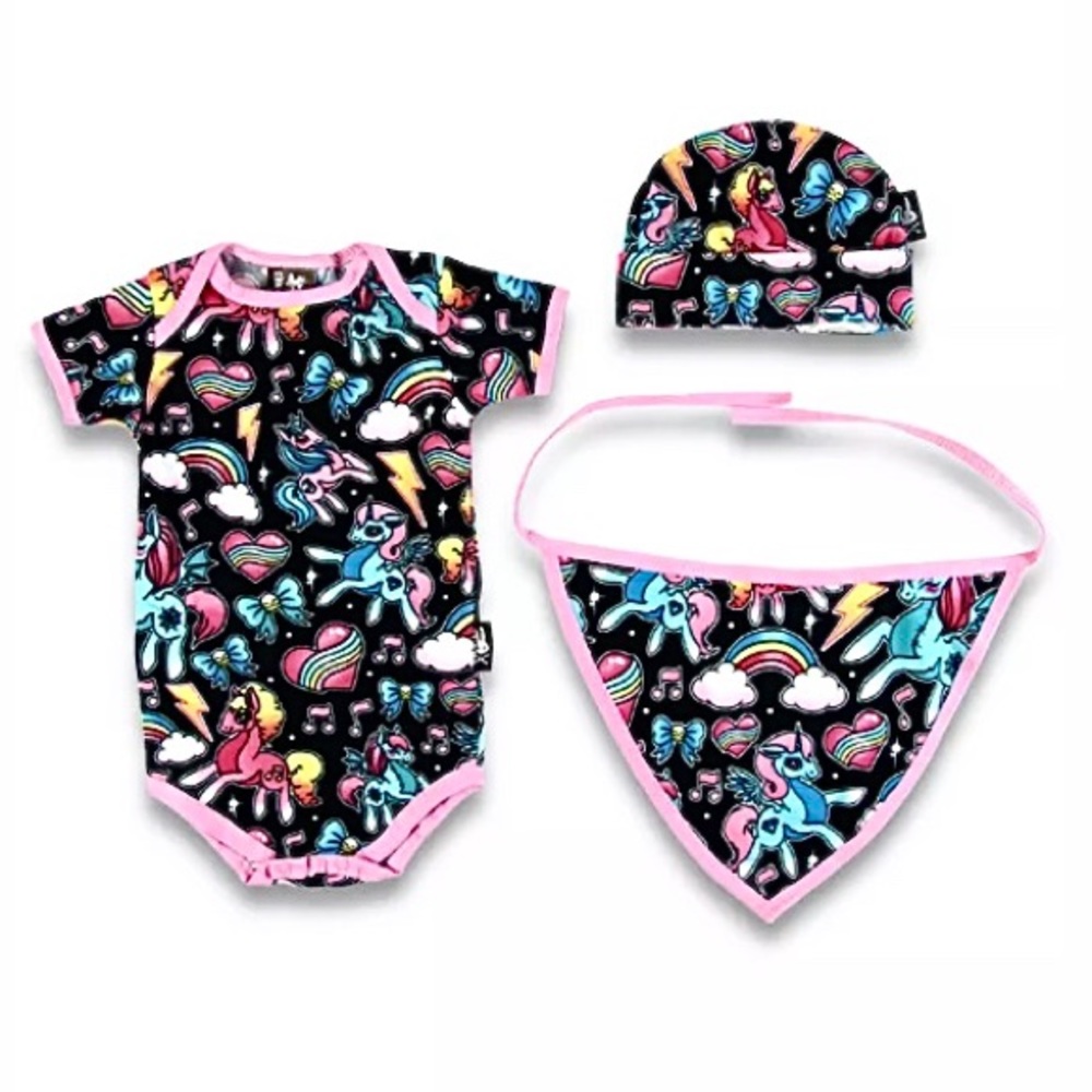 Baby Gift Set Onesie Bib Hat Unicorns Rainbows Hearts Colorful Infant Outfit NWT